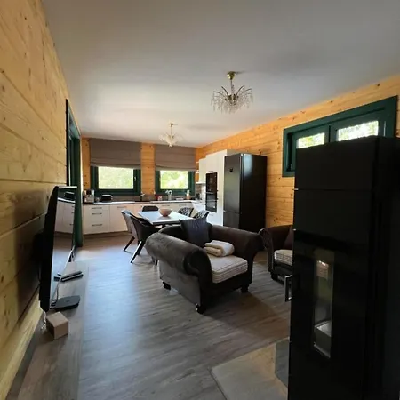 Roubenka Na Cine Villa